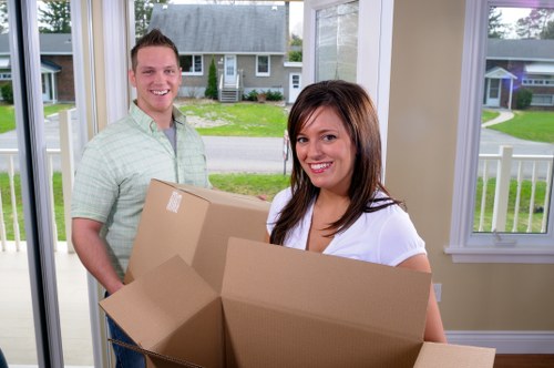 Satisfied customers with their successfully moved belongings